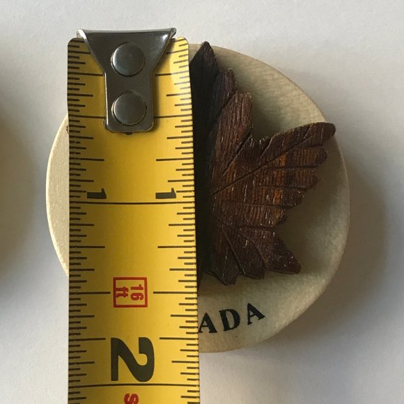 Set Fridge Magnets Canada Toronto - two Souvenirs - Picture 6 of 8